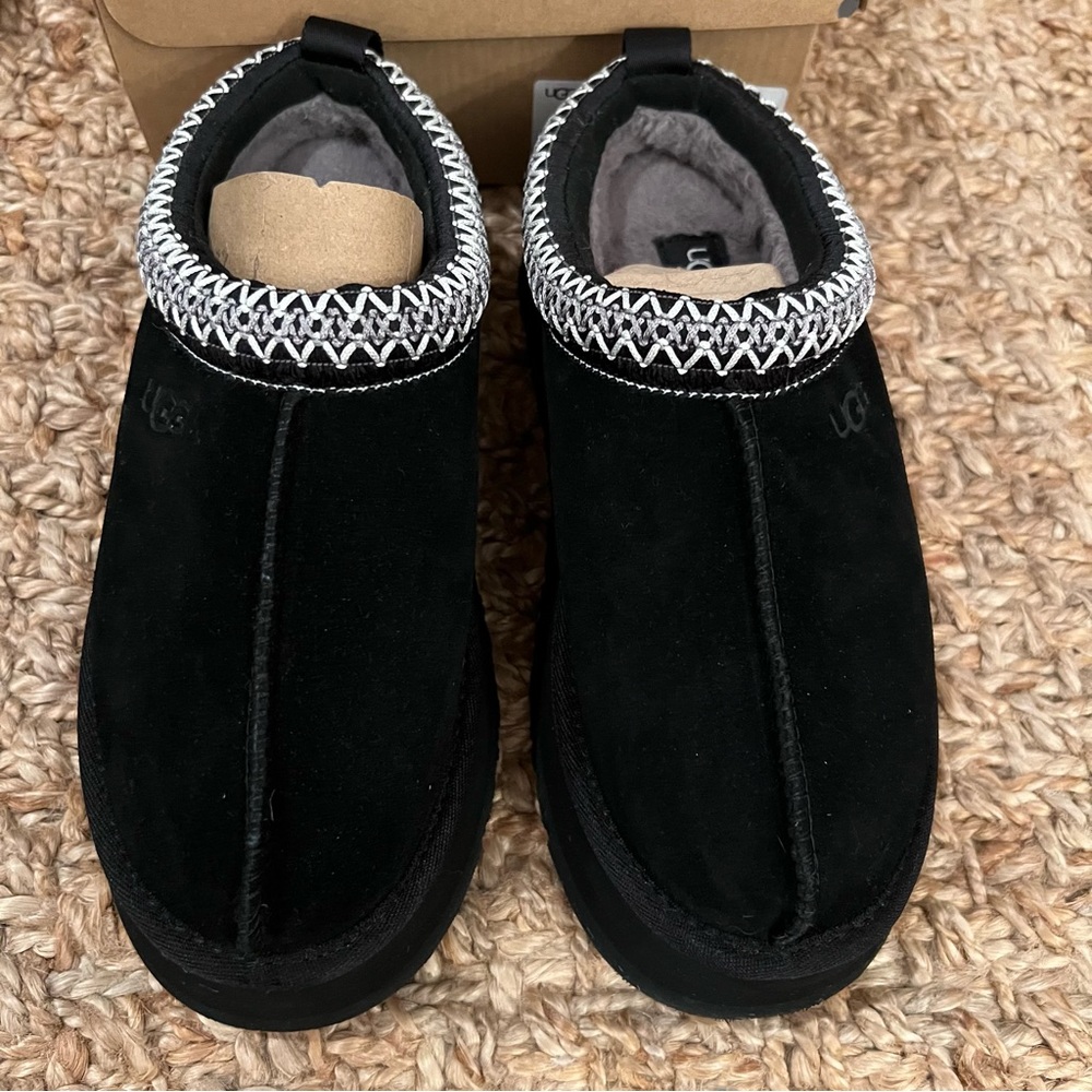 NWT UGG Tazz Platform Suede Slipper Black Women’s 7 - Picture 11 of 16